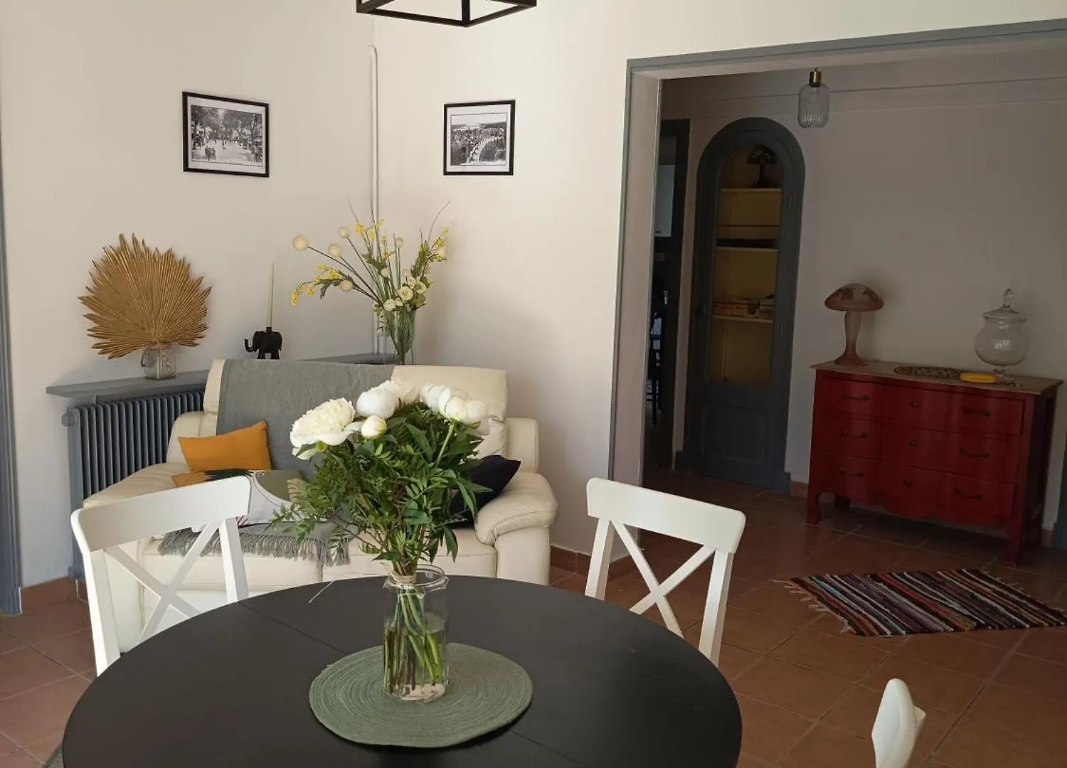 Arles A 2 Pas Des Rencontres De La Photographie ,Appartement Refait Completement A Neuf , Pour 4 Personnes